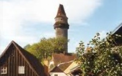 Štramberk, pro svou malebnost zvaný: „Moravský Betlém" (17 km)